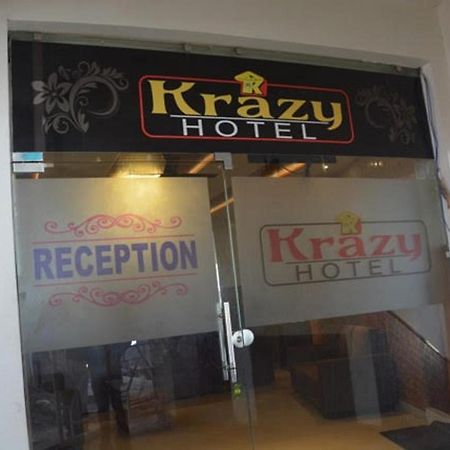 Krazy Hotel Haldwāni エクステリア 写真